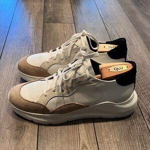 Ankari & Floruss Sneakers in size 10